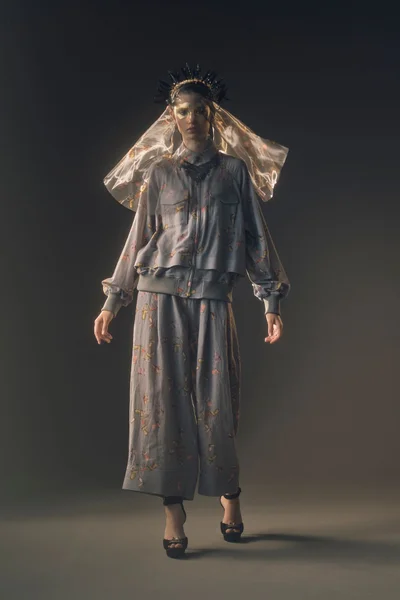 Look 29